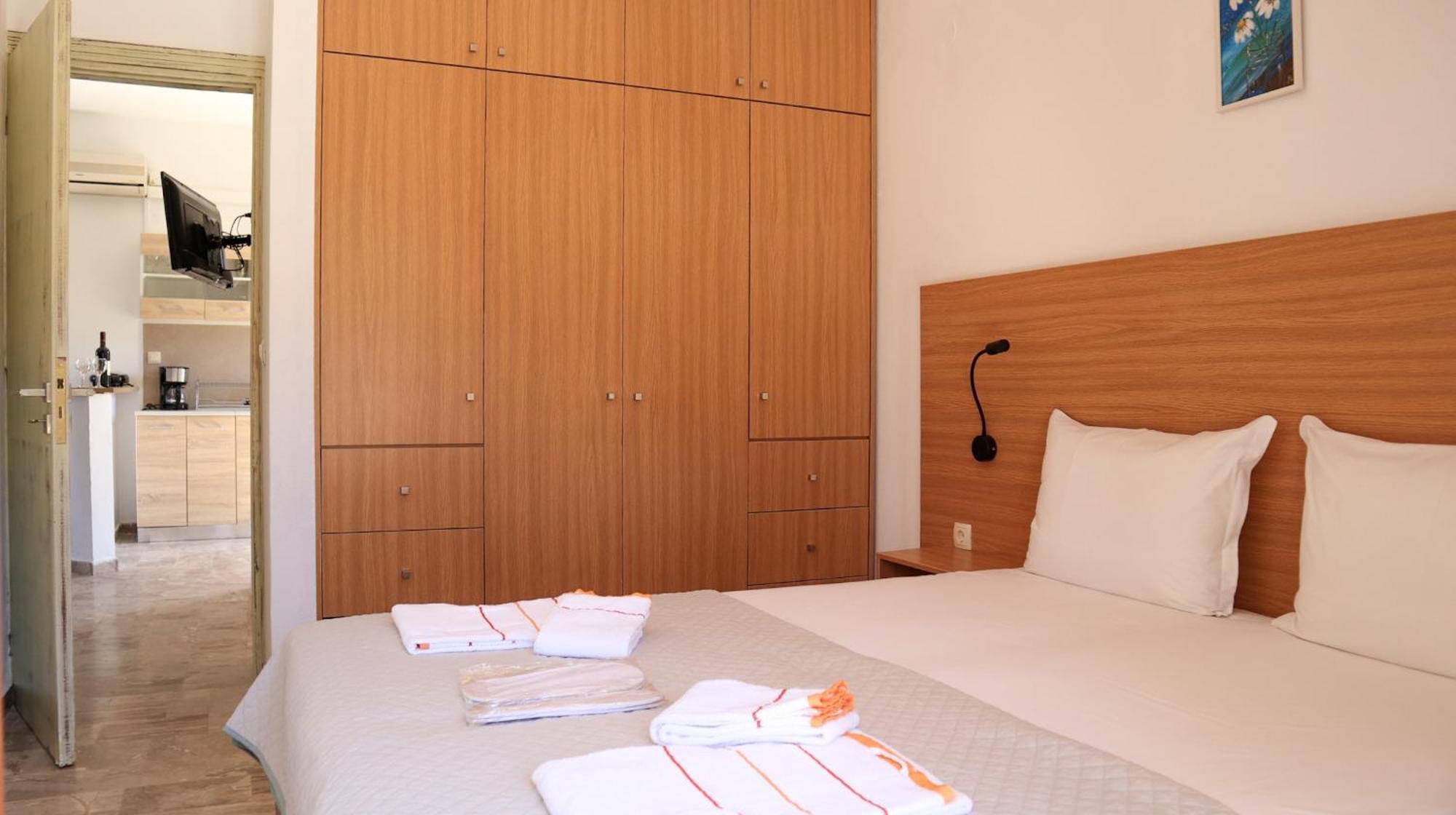 Zeus Apartment Istro Bagian luar foto